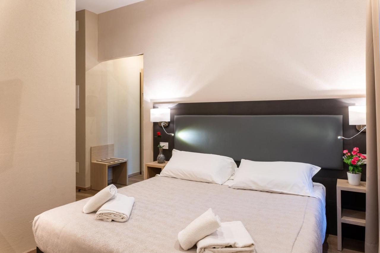 Hotel Victoria Cuneo Esterno foto