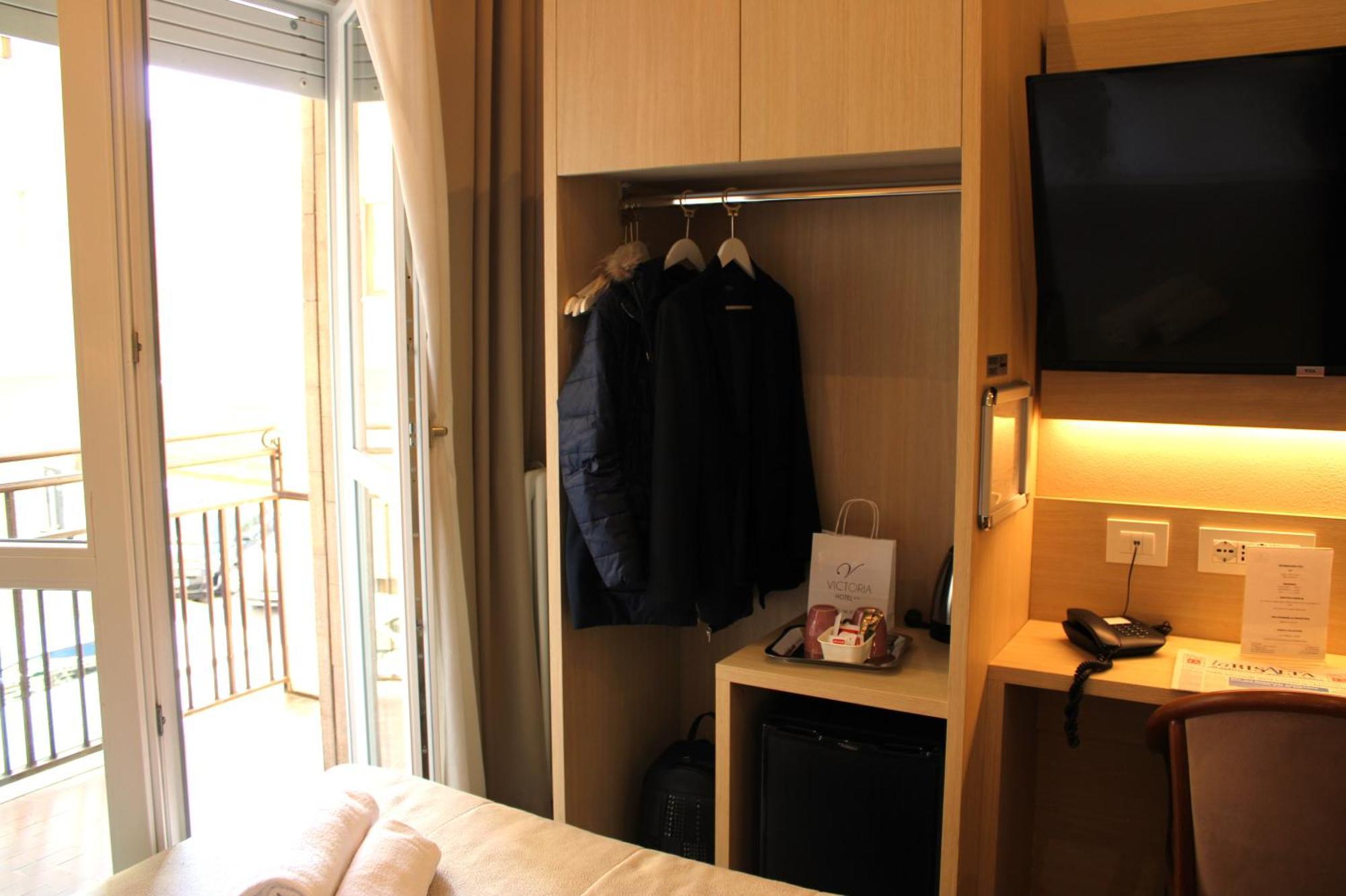 Hotel Victoria Cuneo Esterno foto
