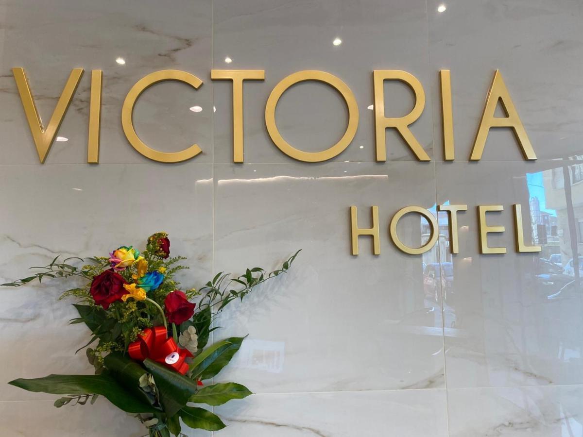 Hotel Victoria Cuneo Esterno foto